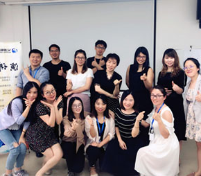 The speech club regularly organize the activity, to level up the speech, communication technique and leadership, cultivate the communication, expression and logic thinking way of the manager and exter