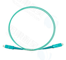 Single-core fiber optic patch cord